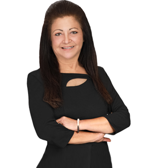 Linda Holder bio image and link